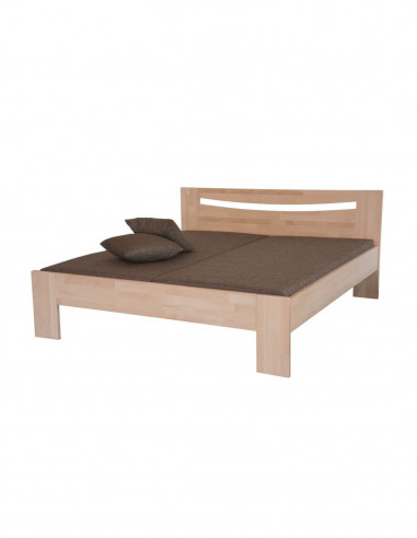 posteľ z bukového dreva